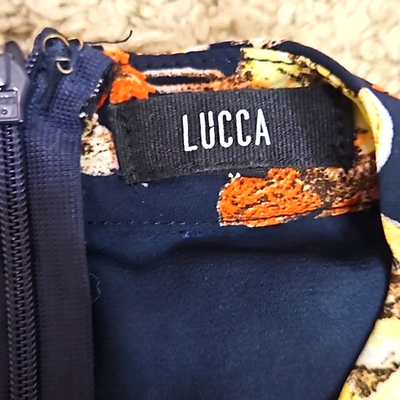 Lucca Multi Color Long Sleeve Short Romper with key hole V Neck Size Medium - Picture 7 of 8